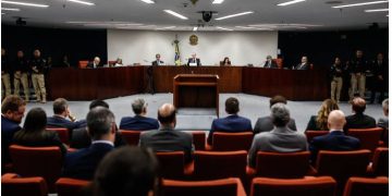 STF condena Bolsonaro a 27 anos e 3 meses de prisão por trama golpista