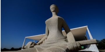 STF suspende ingresso de novos alunos em instituições de ensino superior municipais