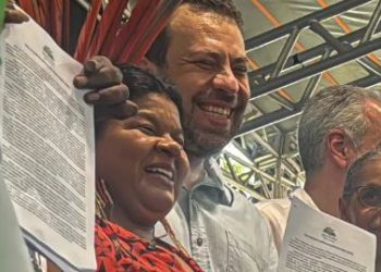 Carta dos Povos é entregue ao presidente da COP 30 e ministros