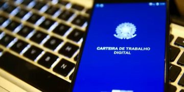 Desemprego tem queda em outubro, batendo novo recorde e chegando a 5,4%, menor taxa da história