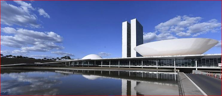 Concurso da Câmara dos Deputados abre inscrições nesta quinta