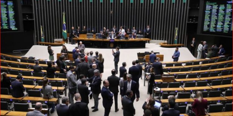 Câmara pode votar nesta segunda a medida provisória do Programa Gás do Povo