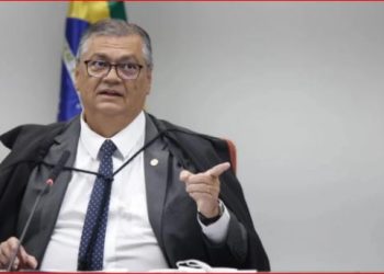 Dino autoriza que PF acesse dados de operação contra produtora de filme sobre Bolsonaro
