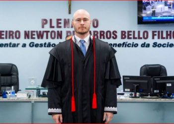 Dino afasta sobrinho de governador do Maranhão do Tribunal de Contas