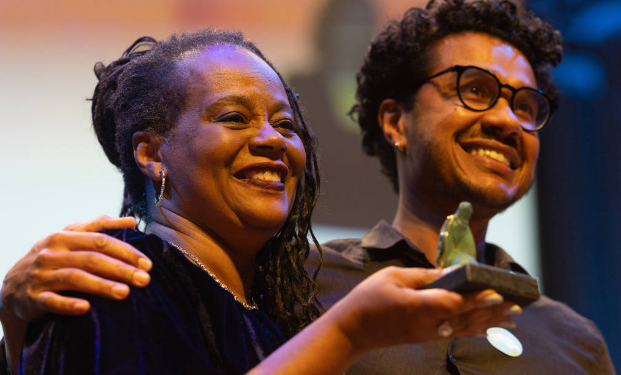 Eliana Alves Cruz é prmeira negra a ganhar Jabuti por romance literário