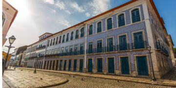 São Luís mantém tradições enquanto se renova com voo internacional e hotel de luxo